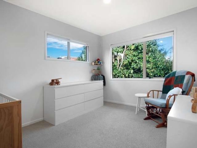 House for sale in Oratia