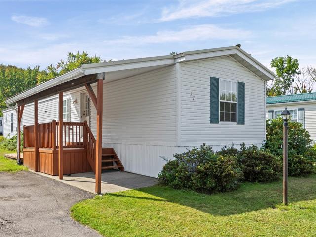 House for sale in Oakwood Estates, Town of Sodus