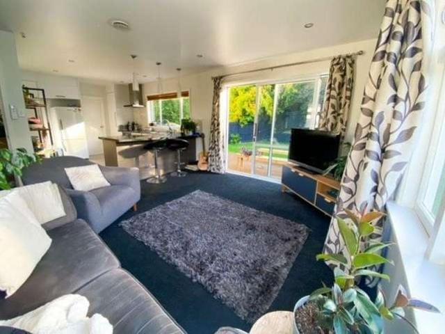 House for rent in Chaslands, Canterbury