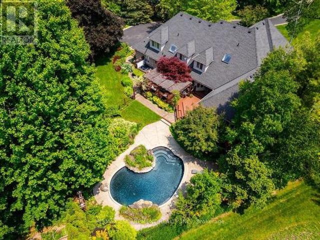 House for sale in Ancaster, Ontario