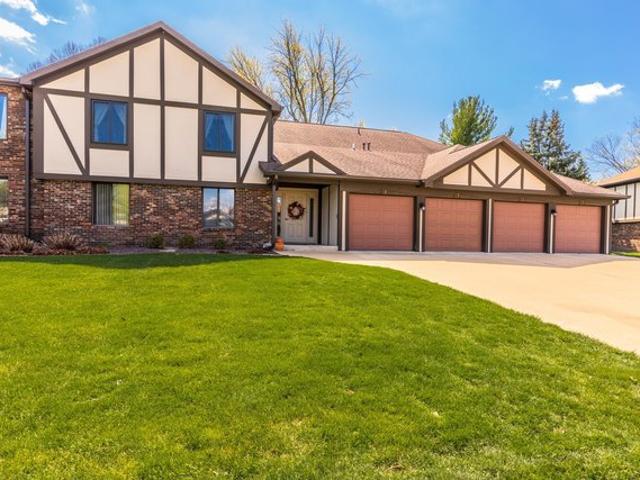 Condo for sale in Mclean, Illinois