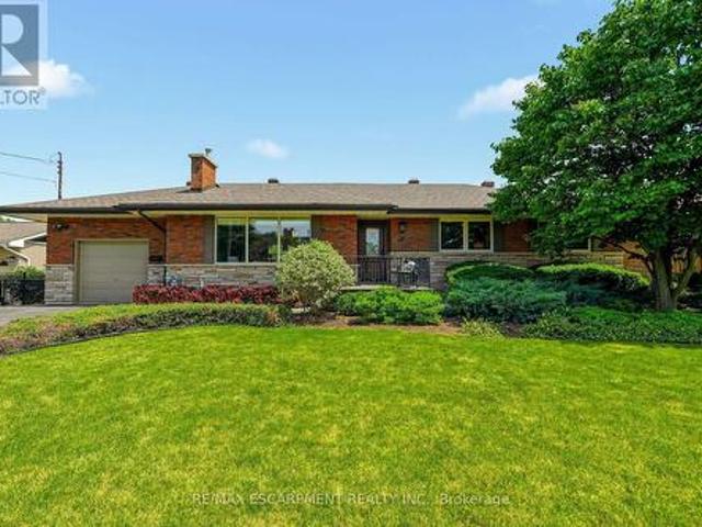 House for sale in Ancaster, Ontario