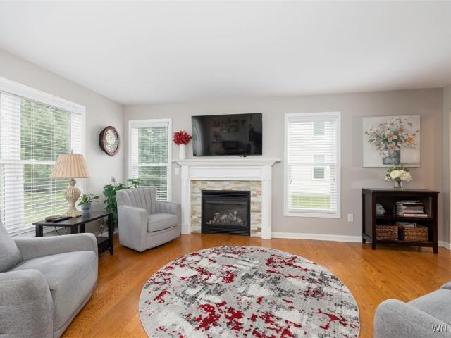 Townhouse for sale in Lancaster