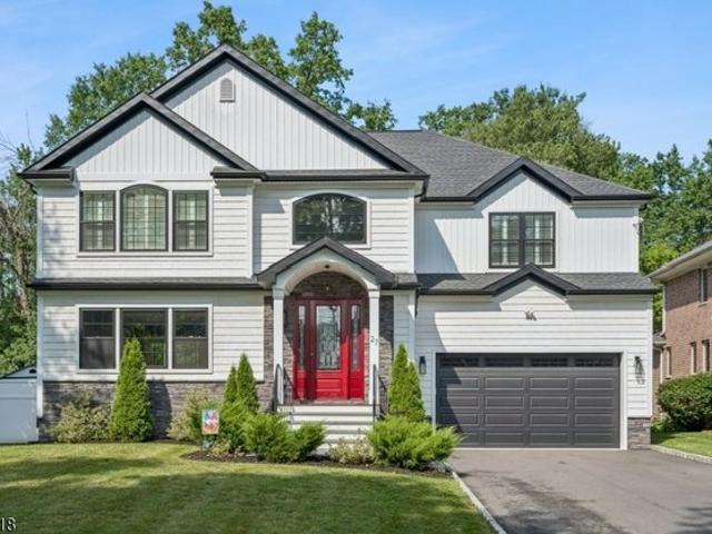 House for sale in Clark, New Jersey