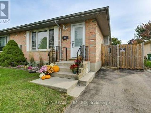 House for sale in St. Thomas, Southwestern Ontario