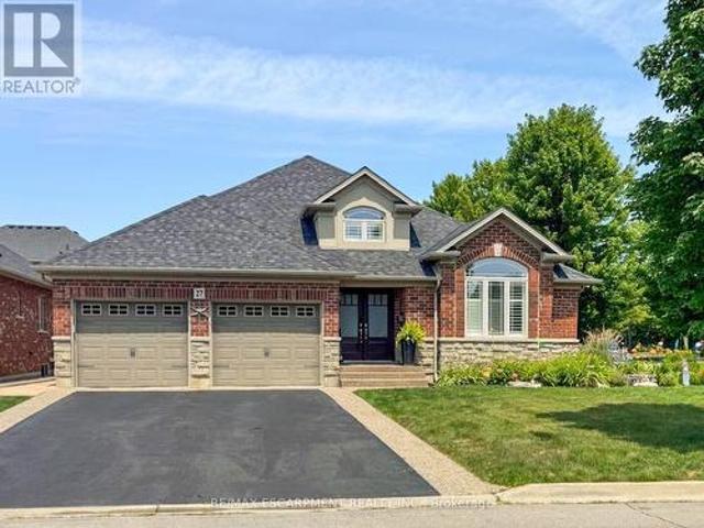 House for sale in Ancaster, Ontario