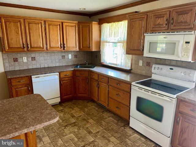 House for sale in Elmer, New Jersey