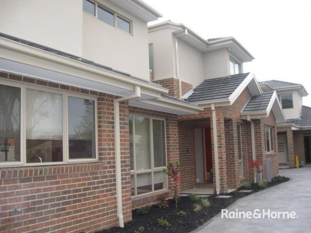 Townhouse for rent in Springvale, Melbourne
