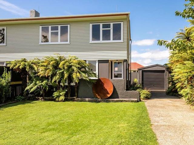 House for rent in Fairdown, West Coast