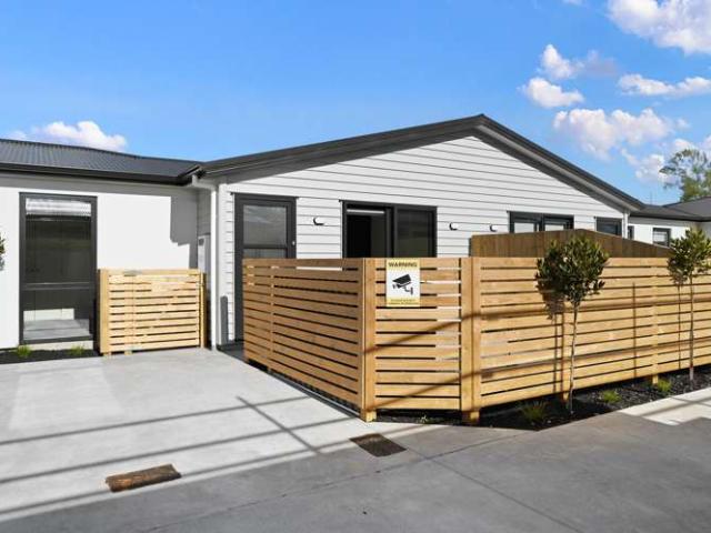 Townhouse for rent in Beerescourt, Hamilton City