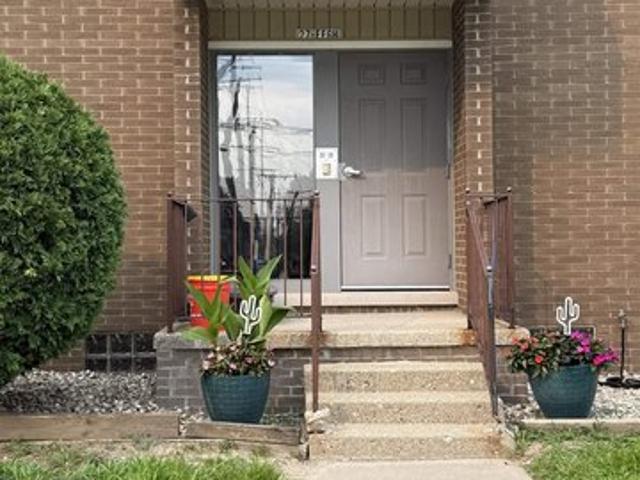 Condo for sale in Mount Clemens, Michigan