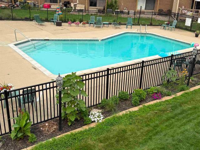 Condo for sale in Mount Clemens, Michigan