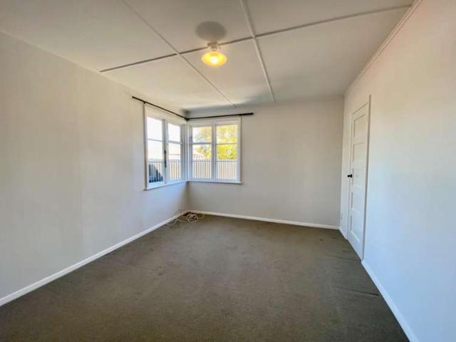 House for rent in Chaslands, Canterbury