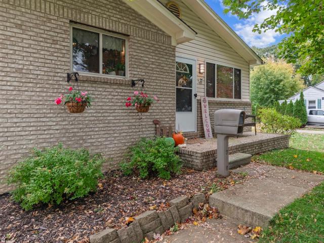 House for sale in Mount Clemens, Macomb County