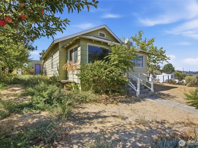 House for sale in Soap Lake, Grant County
