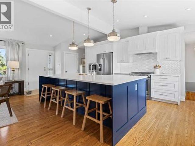 House for sale in Glamorgan, Calgary