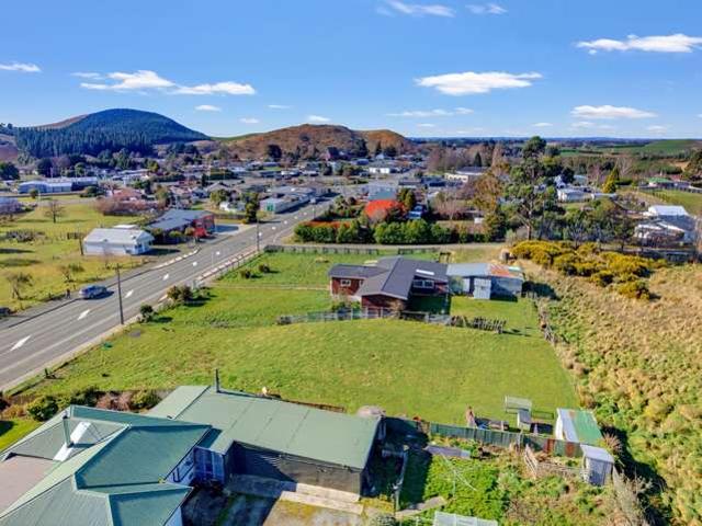 House for sale in Otakou