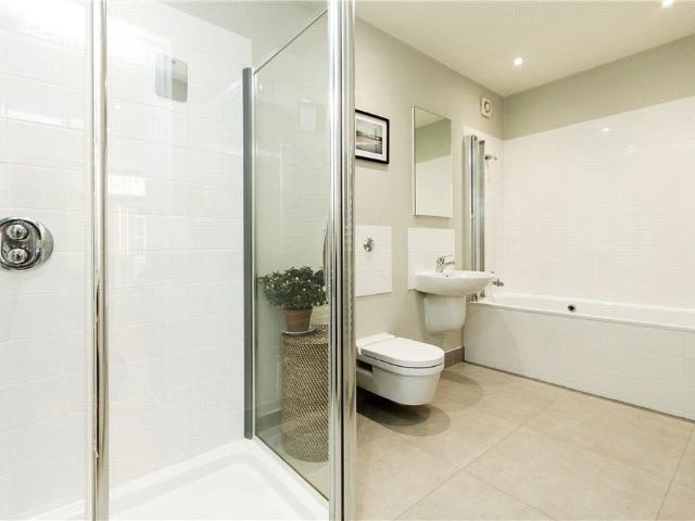 Apartment for rent in Walworth, Greater London