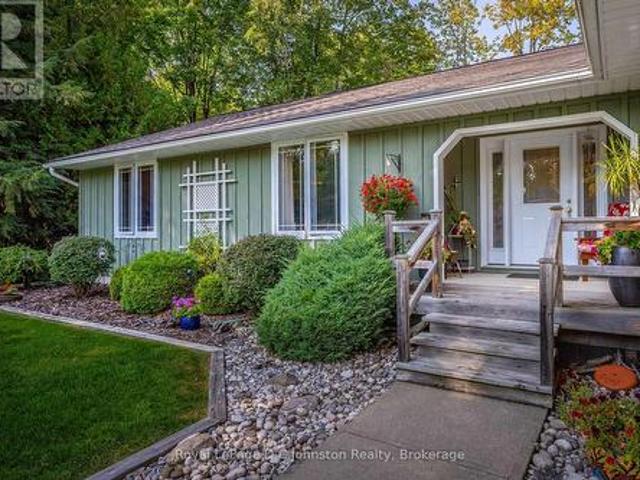House for sale in Sauble Beach North, Ontario