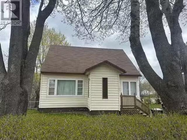 House for sale in Foxtrap, Newfoundland And Labrador