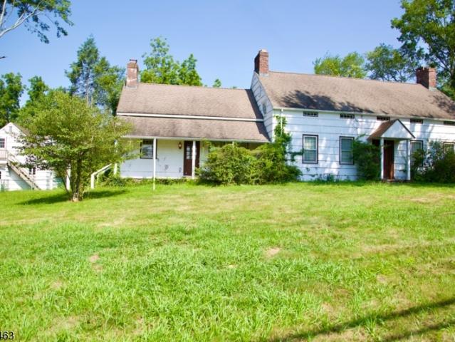 House for sale in East Hanover