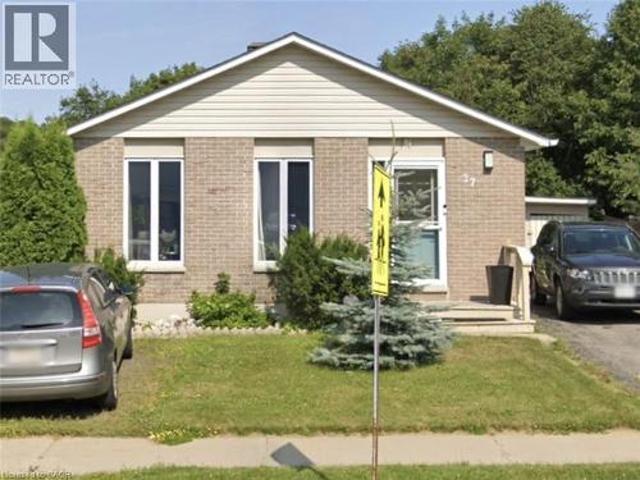 House for sale in Elliot Lake, Ontario