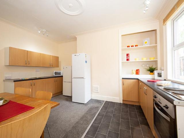 House for rent in Hyde Park, Leeds