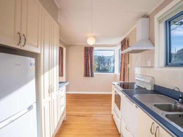 House for sale in Otakou
