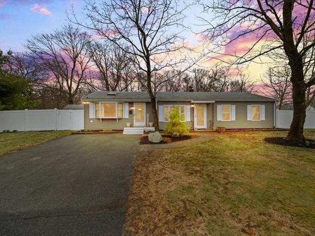 House for sale in Whitman, Massachusetts
