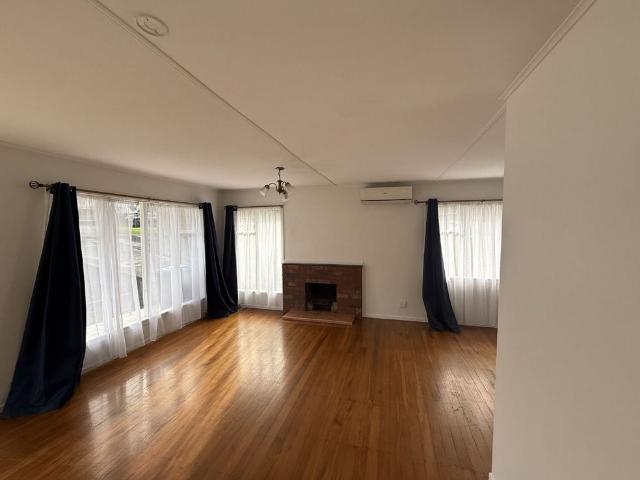Room for rent in Avondale