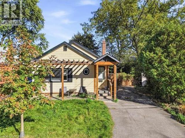House for sale in West Hamilton, Hamilton
