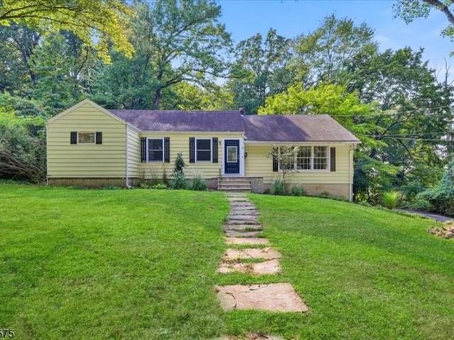 House for sale in Berkeley Heights, New Jersey