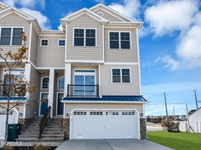 Townhouse for sale in Egg Harbor, Wisconsin