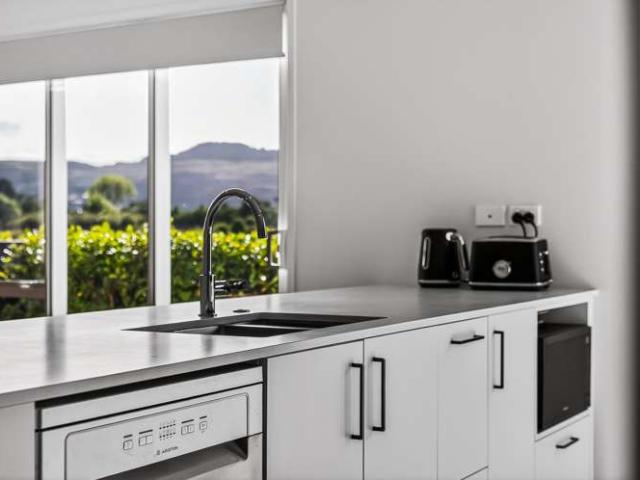 House for sale in Awhitu