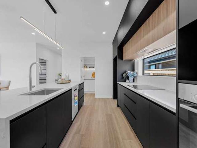 House for sale in Clarks