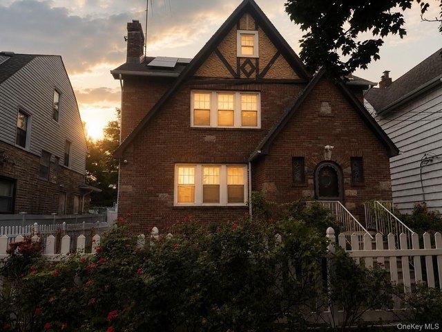 House for sale in Glenwood, New York