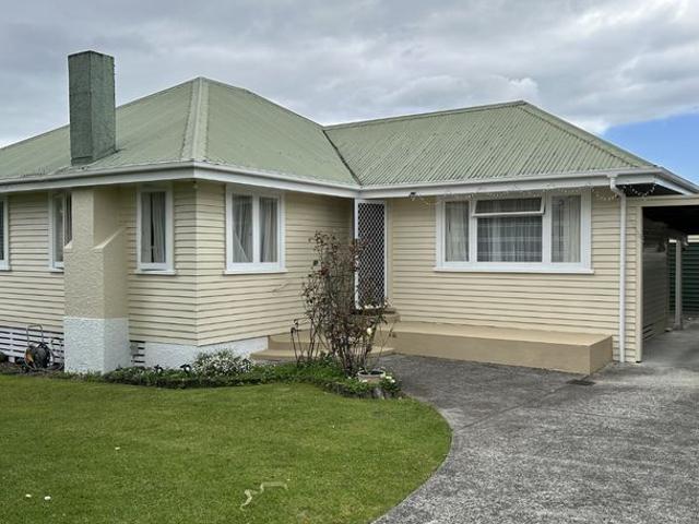 House for rent in Greerton South, Greerton
