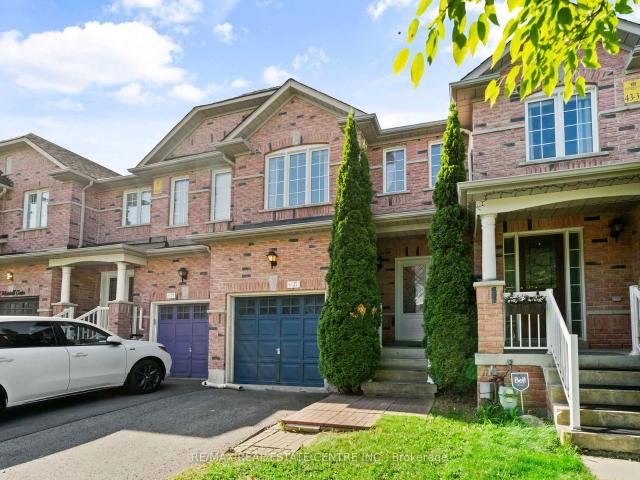 Property for sale in Aurora, Golden Horseshoe