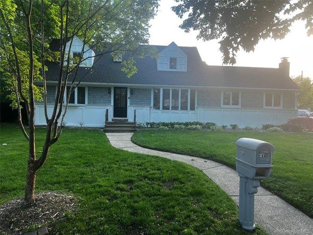 House for sale in Huntington, New York