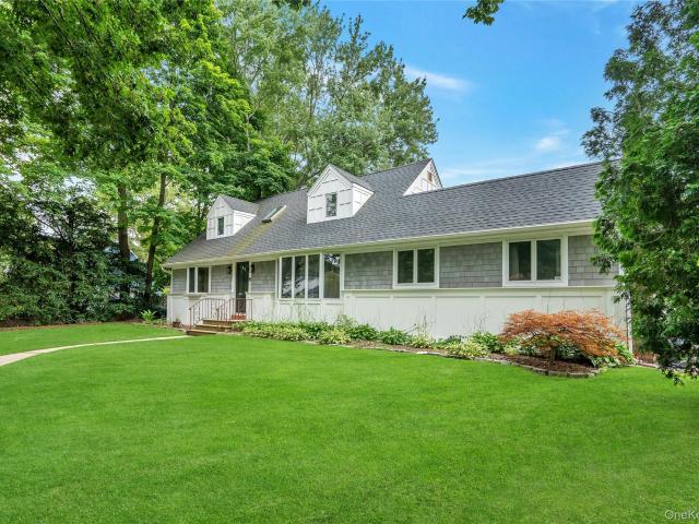 House for sale in Huntington, New York