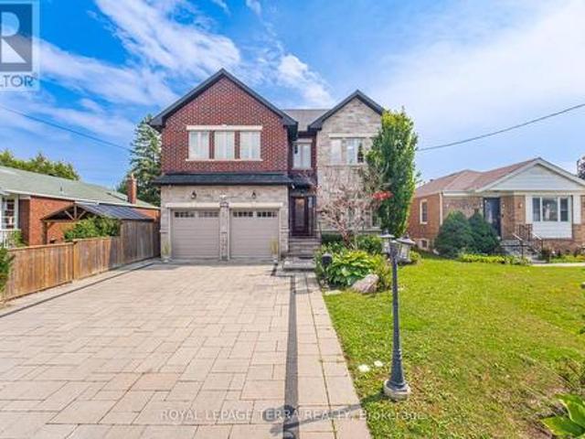 House for sale in Scarborough Centre, Toronto