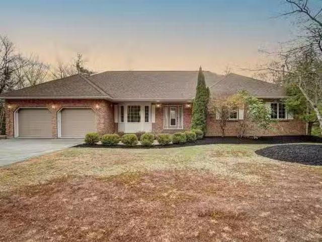 House for sale in Beaver Bank, Nova Scotia
