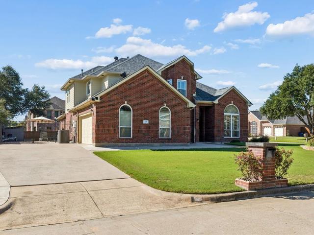 House for sale in Trophy Club, Roanoke