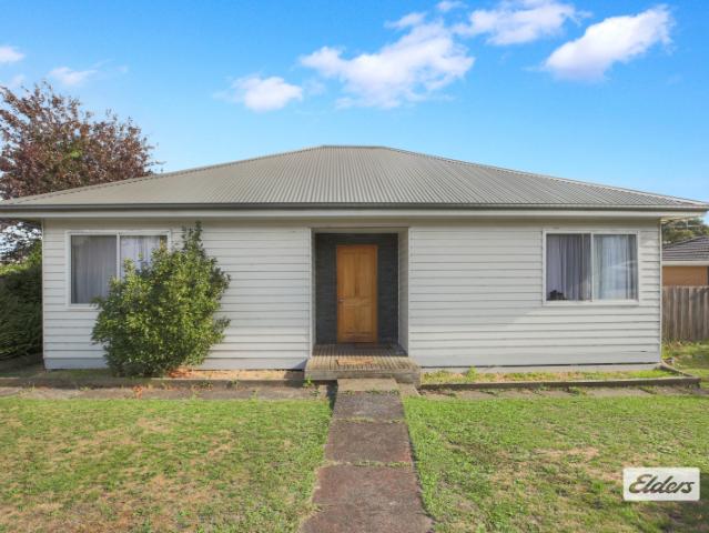 House for rent in Newborough, Victoria