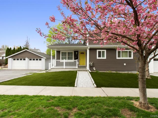 House for sale in Wappingers Falls, New York