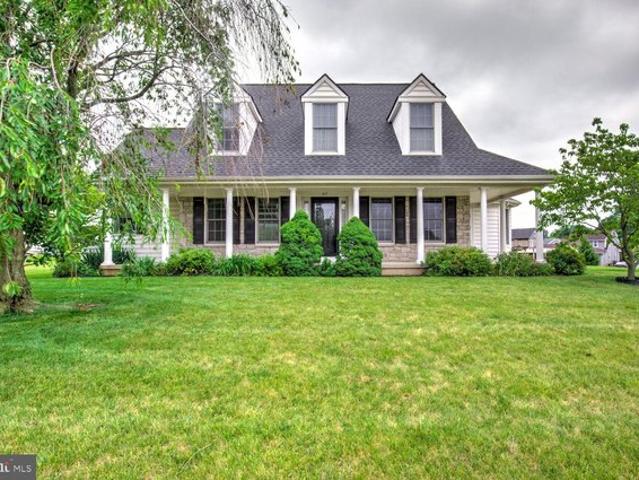 House for sale in New Holland, Pennsylvania