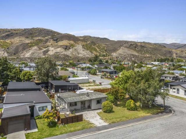 House for sale in Otakou