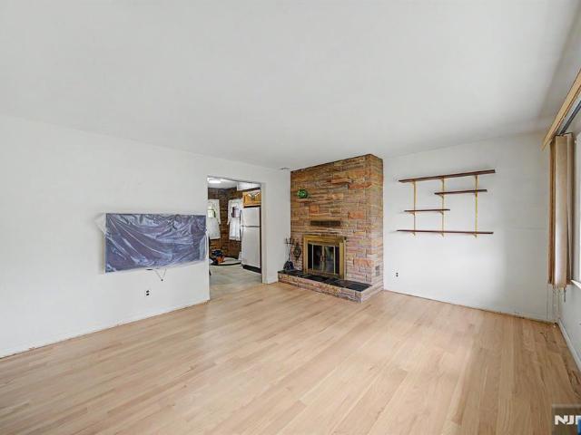 House for sale in Oakland, Bergen County