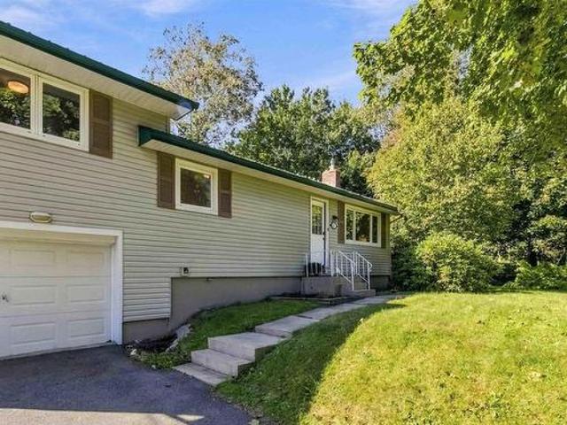 House for sale in Upper Lawrencetown, Lawrencetown