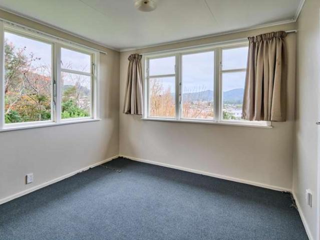 House for sale in Days Bay, Wellington